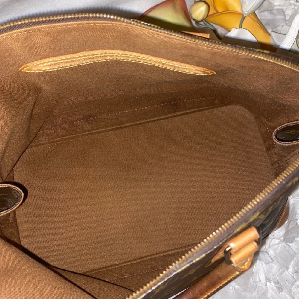 Louis Vuitton Alma Nomade PM - Picture 8 of 11